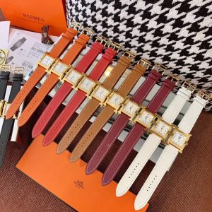 Hermès H-Series 26mm The perfect gift choice Authentic receipt included Hermès women's watch collection The most iconic style Diamond-set version The ultimate versatile piece Extensive color options The H-Series is a top seller among Hermès accessories.